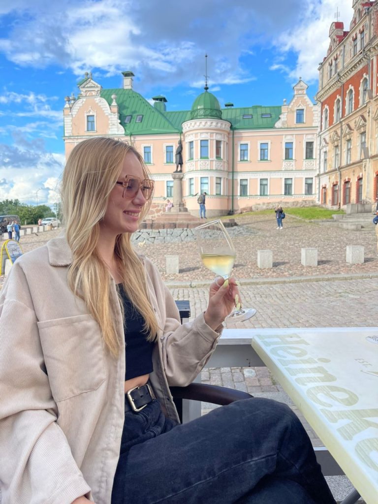 Ника 🥰 — девушка на ночь в Киеве